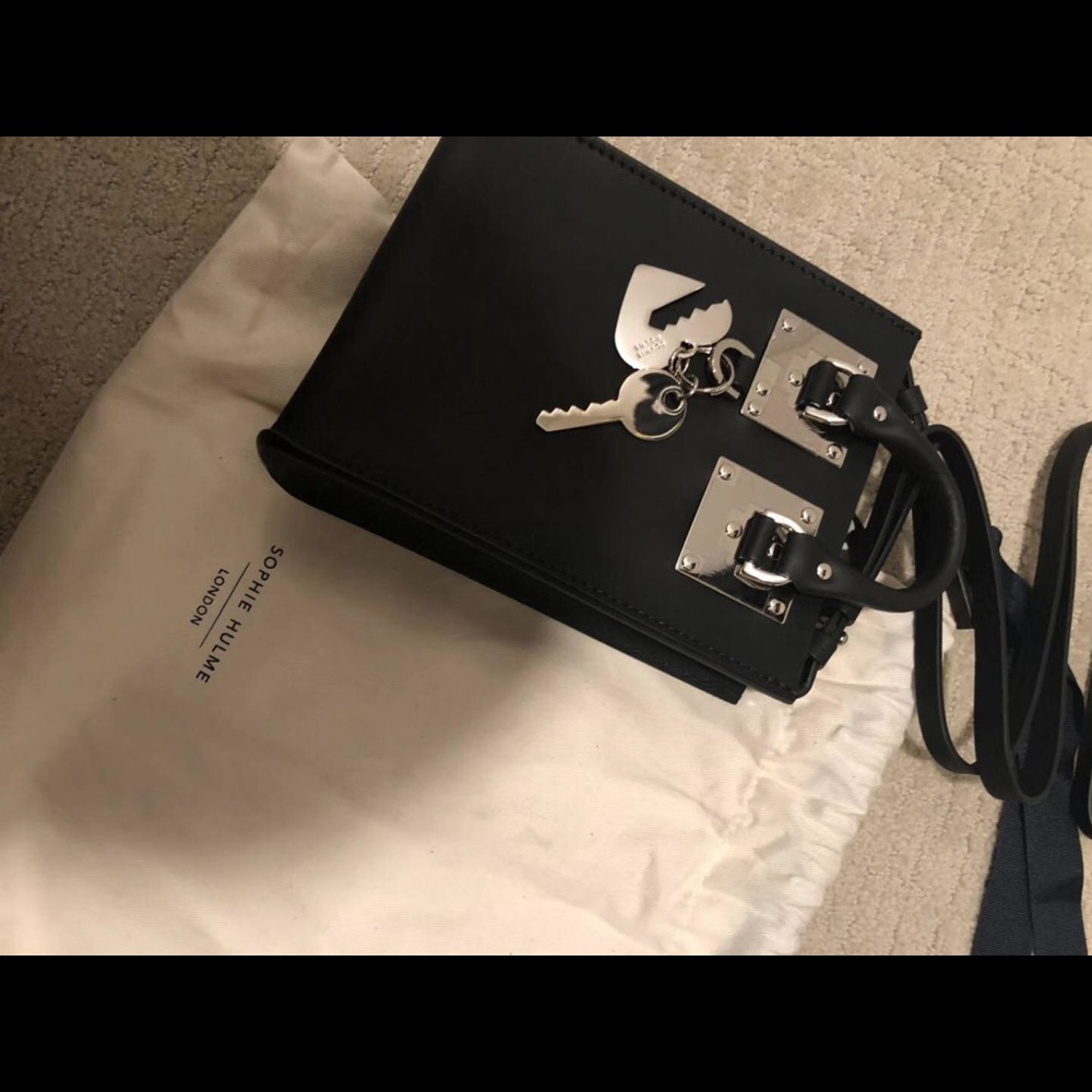 Sophie Hulme BLACK color nano bag